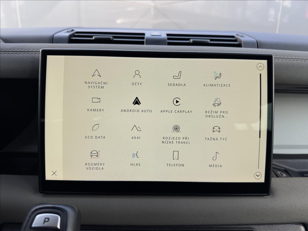 Land Rover Defender SUV 3,0 l 183 kw