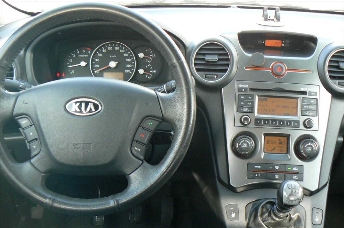 KIA Carens Hatchback 1,6 l 94 kw