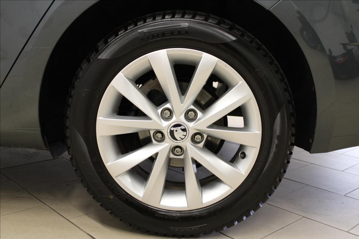 Škoda Octavia Sedan / Limuzína 1,6 l 85 kw