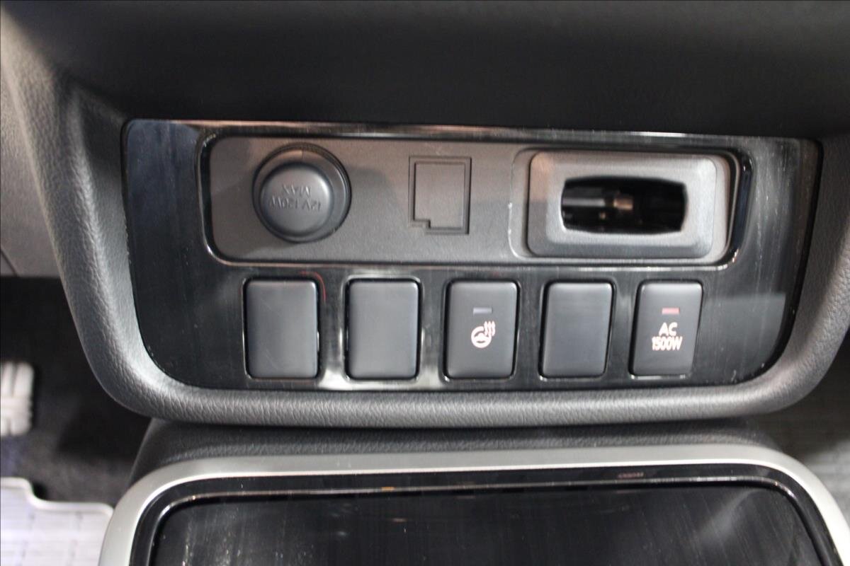 Mitsubishi Outlander SUV / Terénní 2,0 l 89 kw