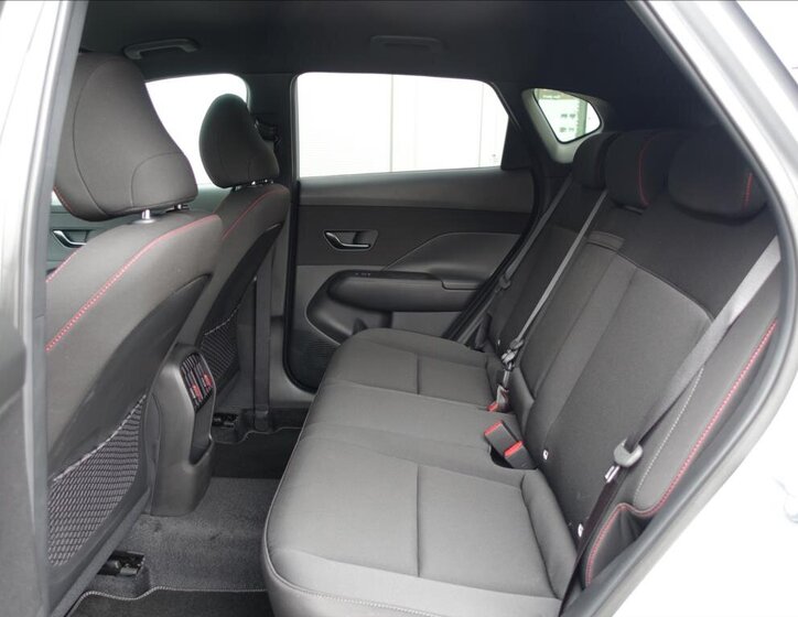 Hyundai Kona SUV / Terénní 1,6 l 132 kw