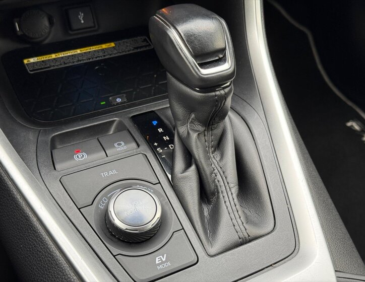 Toyota RAV4 SUV 2,5 l 131 kw