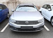 Volkswagen Passat 1