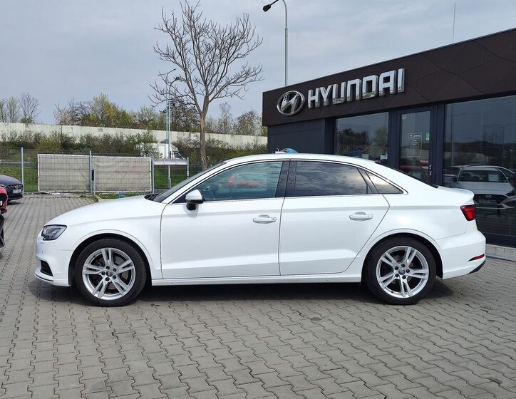 Audi A3 Sedan / Limuzína 2,0 l 110 kw