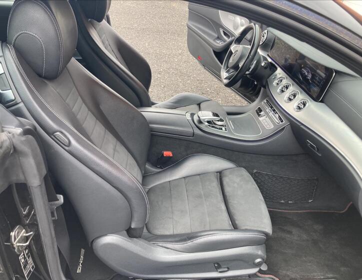 Mercedes-Benz Třídy E 9