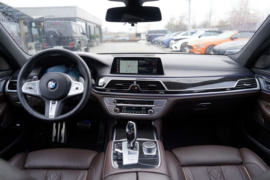 BMW Řada 7 Sedan 3,0 l 250 kw