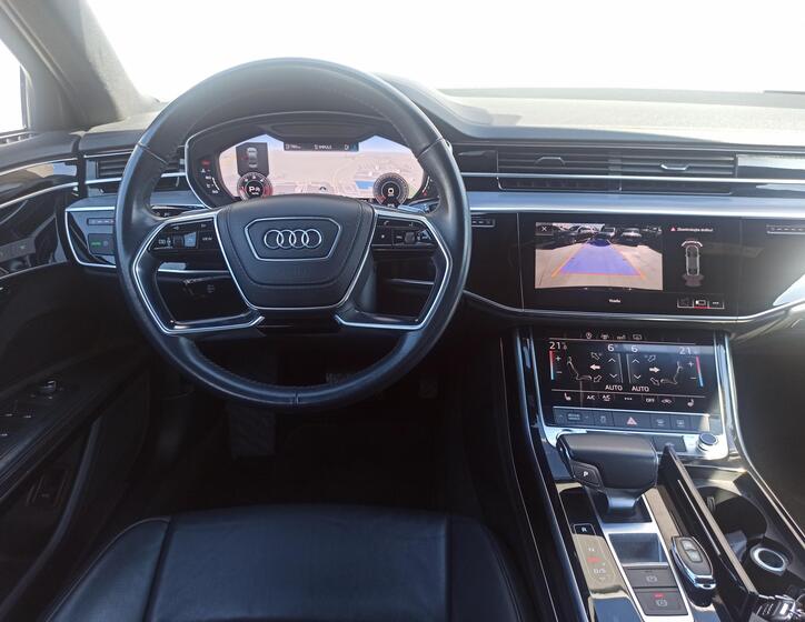 Audi A8 18
