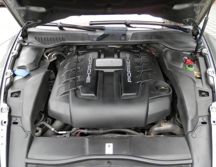 Porsche Cayenne 36