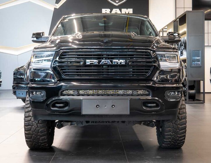 Dodge RAM Pick-up 5,7 l 291 kw