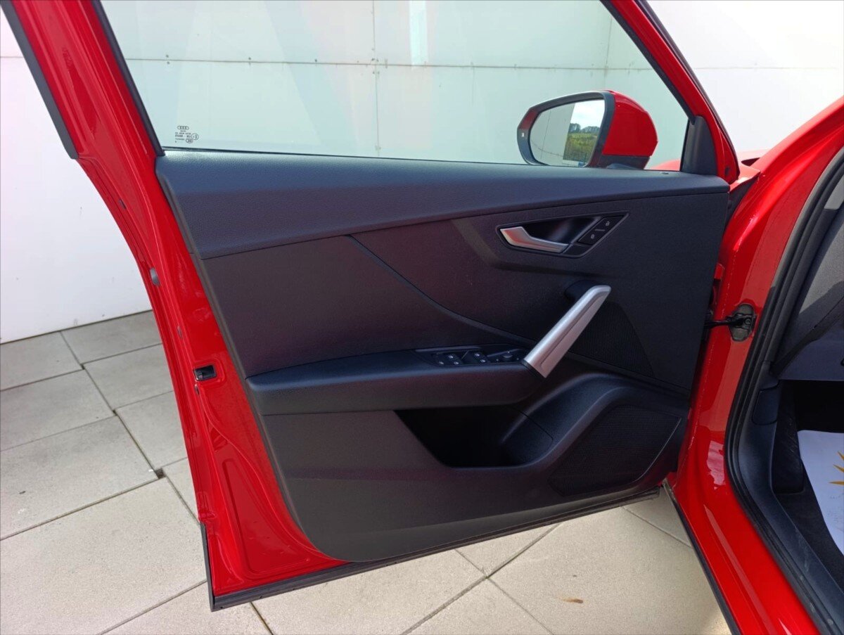 Audi Q2 SUV / Terénní 999,0 85 kw