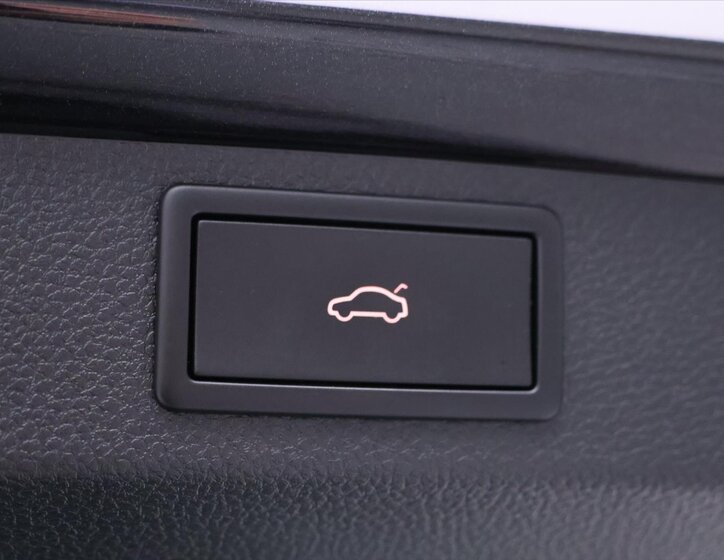 Škoda Karoq SUV 2,0 l 85 kw