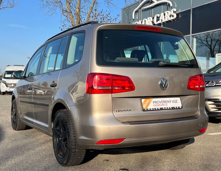 Volkswagen Touran 16