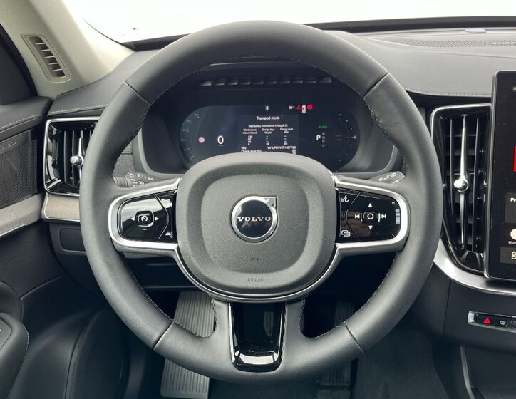 Volvo XC90 13