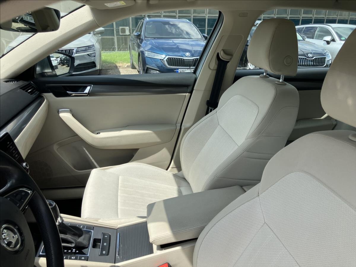 Škoda Superb Kombi 1,4 l 115 kw