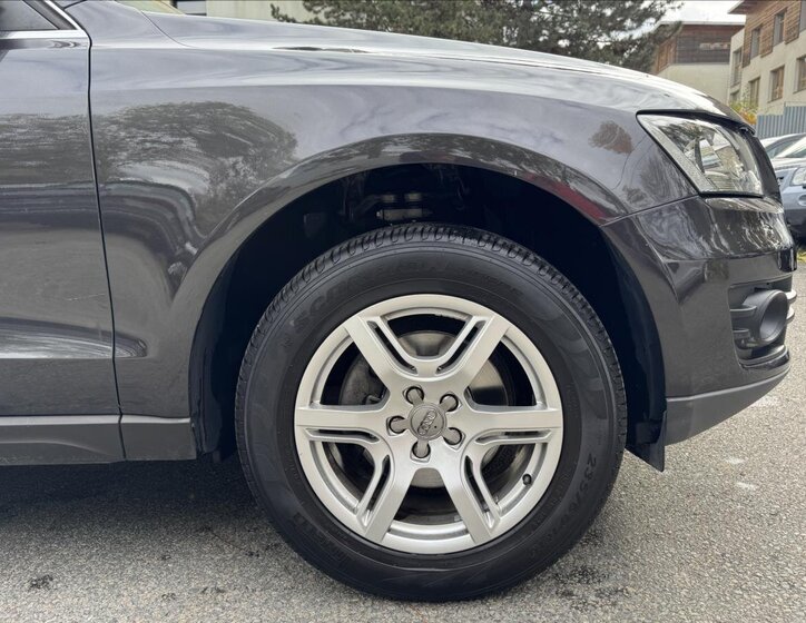 Audi Q5 SUV / Terénní 2,0 l 125 kw