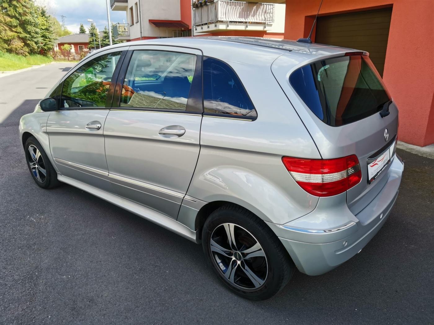 Mercedes-Benz Třídy B Hatchback 2,0 l 80 kw