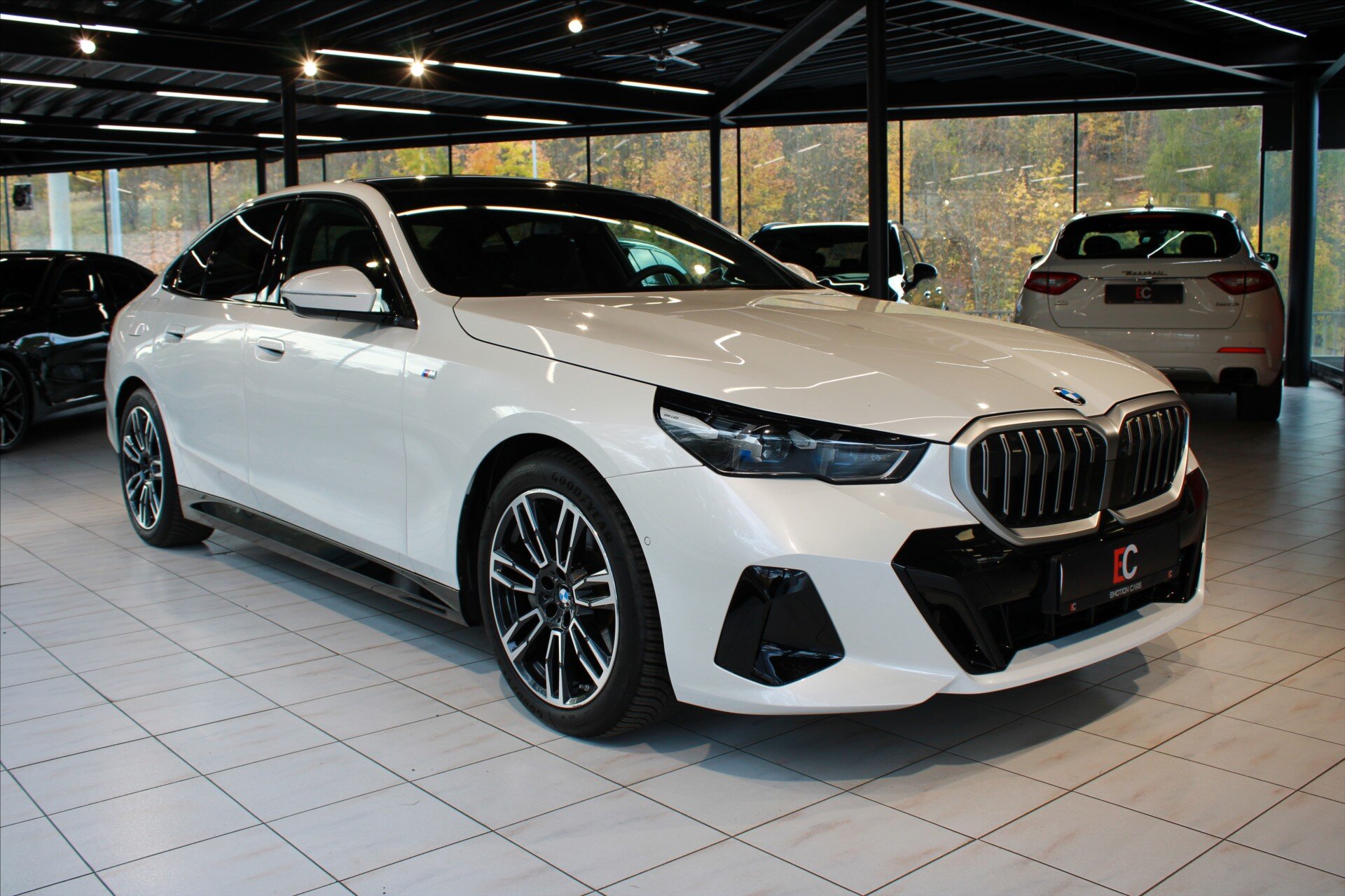 BMW Řada 5 Sedan / Limuzína 3,0 l 210 kw