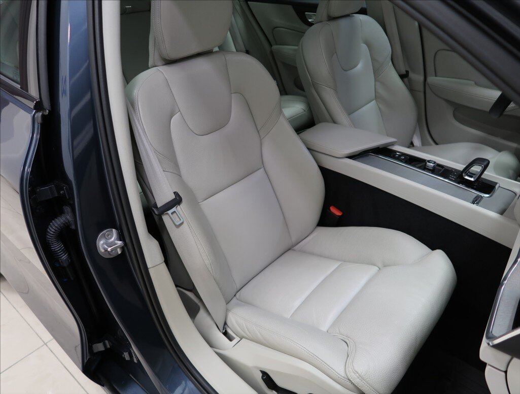 Volvo S60 Sedan / Limuzína 2,0 l 184 kw