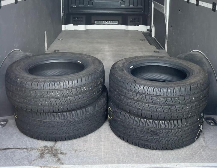 Volkswagen Crafter 27