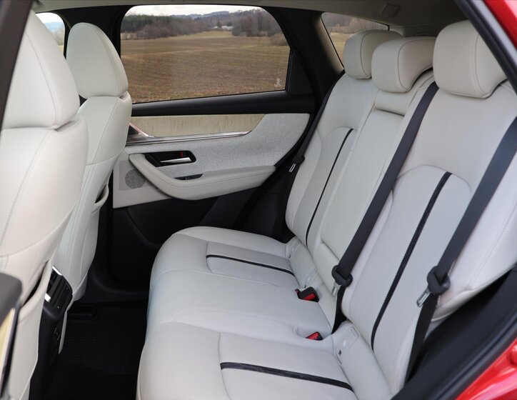 Mazda CX-60 SUV / Terénní 3,3 l 187 kw