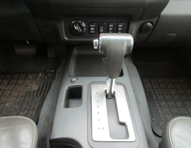Nissan Navara Ostatní 2,5 l 126 kw