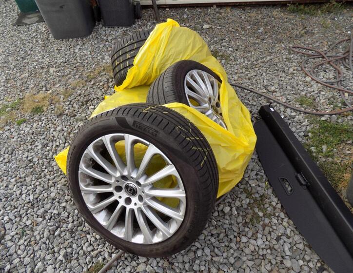 Mercedes-Benz Třídy E 49