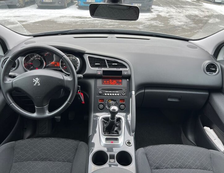 Peugeot 3008 SUV 1,6 l 88 kw