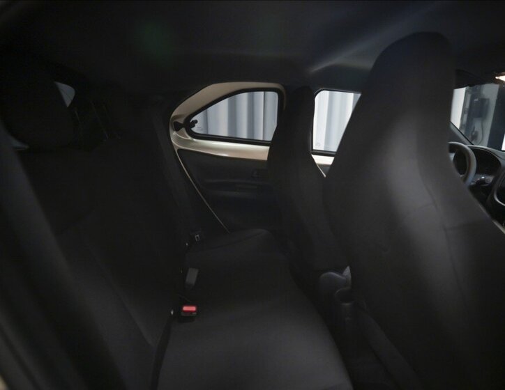 Toyota Aygo Hatchback 998,0 53 kw