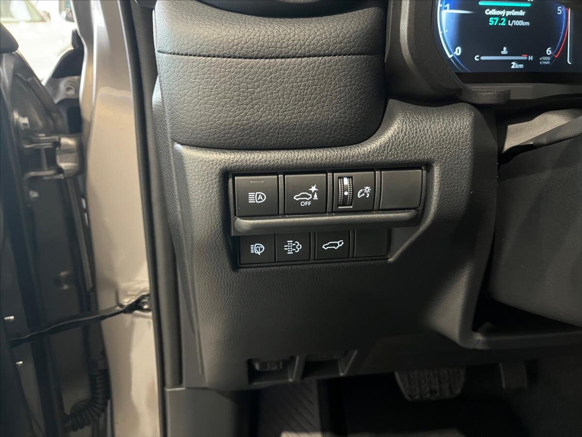 Toyota Land Cruiser SUV 2,8 l 150 kw