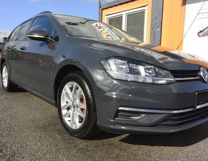 Volkswagen Golf Kombi 2,0 l 110 kw