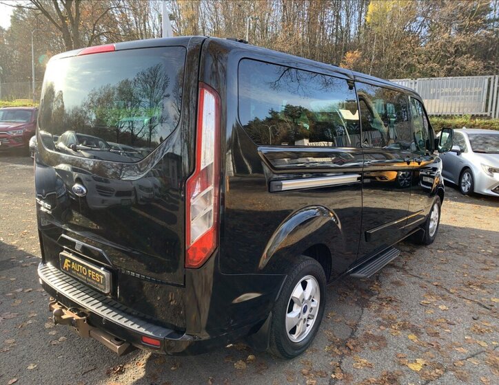 Ford Tourneo Custom VAN / Minibus 2,0 l 125 kw