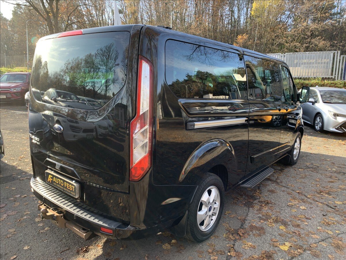 Ford Tourneo Custom VAN / Minibus 2,0 l 125 kw