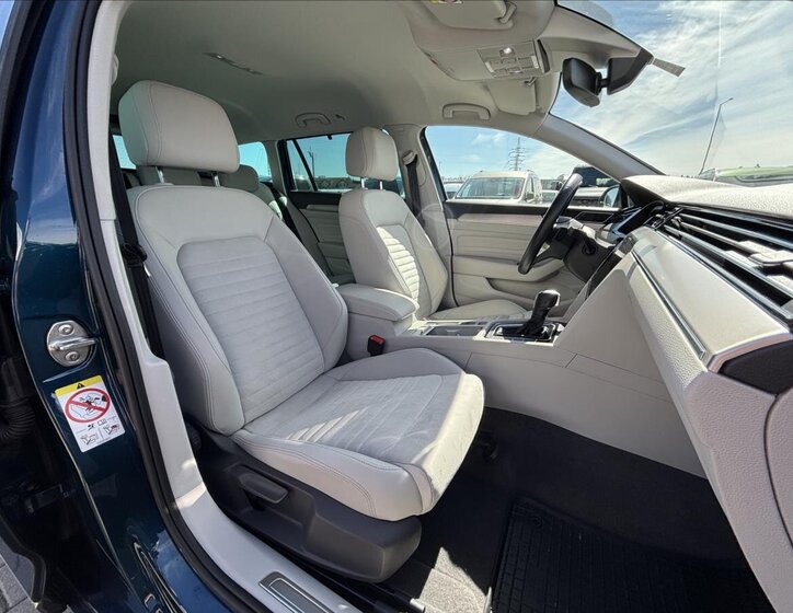 Volkswagen Passat Kombi 2,0 l 147 kw