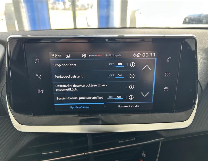 Peugeot 2008 SUV / Terénní 1,2 l 74 kw