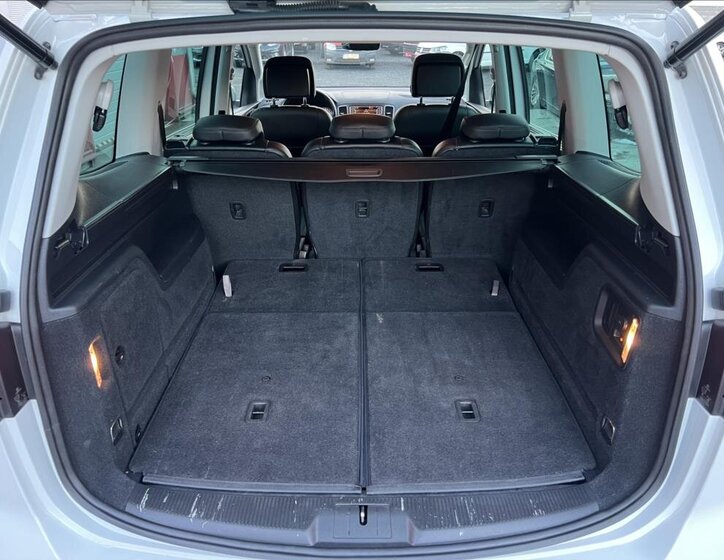 Volkswagen Sharan 16