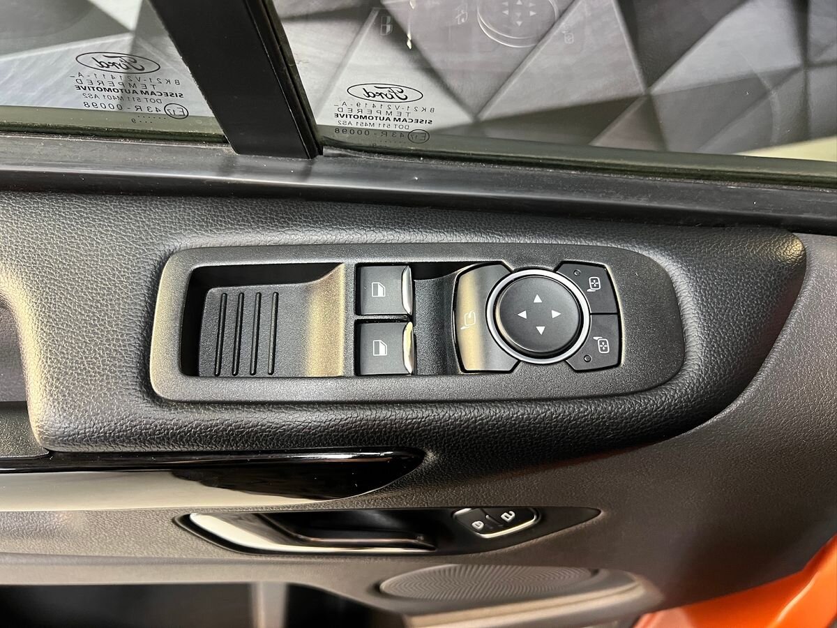 Ford Tourneo Custom Ostatní 2,0 l 96 kw