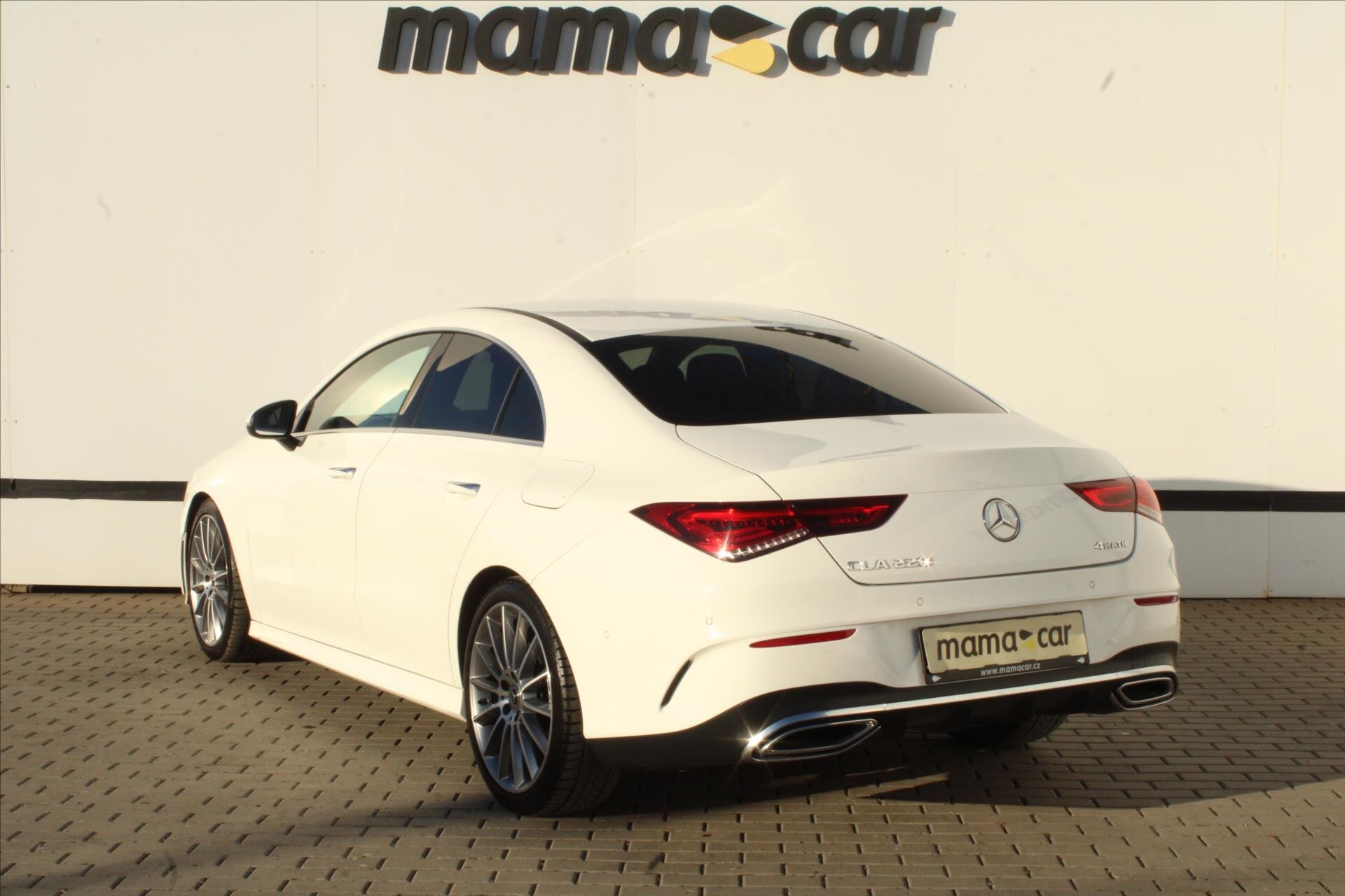 Mercedes-Benz CLA Sedan 2,0 l 140 kw