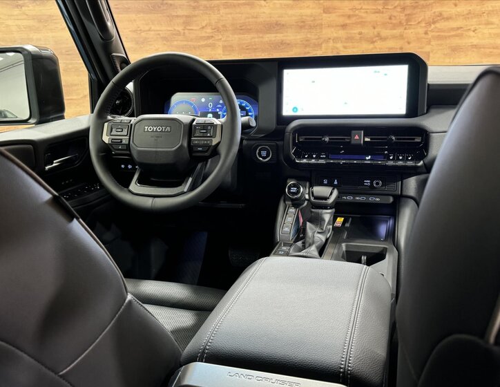 Toyota Land Cruiser SUV 2,8 l 151 kw