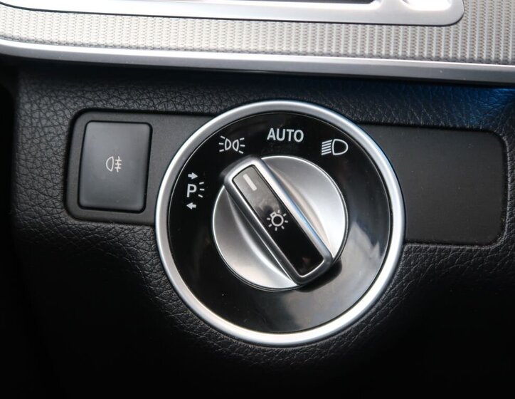 Mercedes-Benz Třídy E Kombi 3,0 l 190 kw