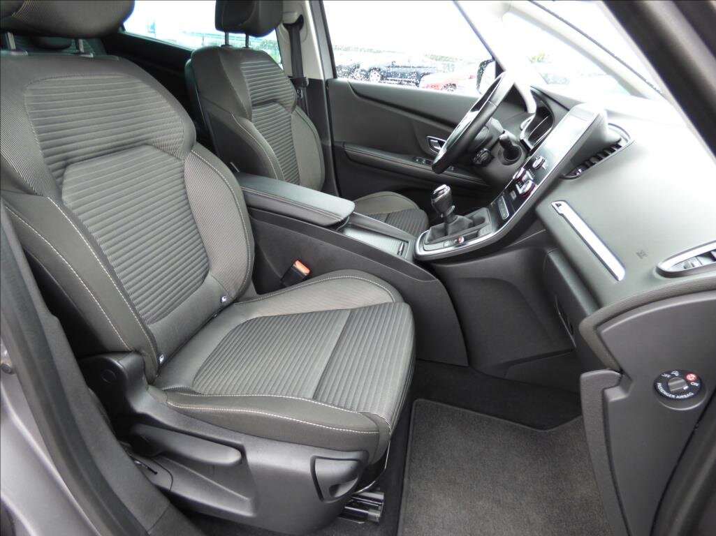 Renault Scénic MPV 1,5 l 81 kw