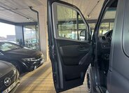 Mercedes-Benz Sprinter 9