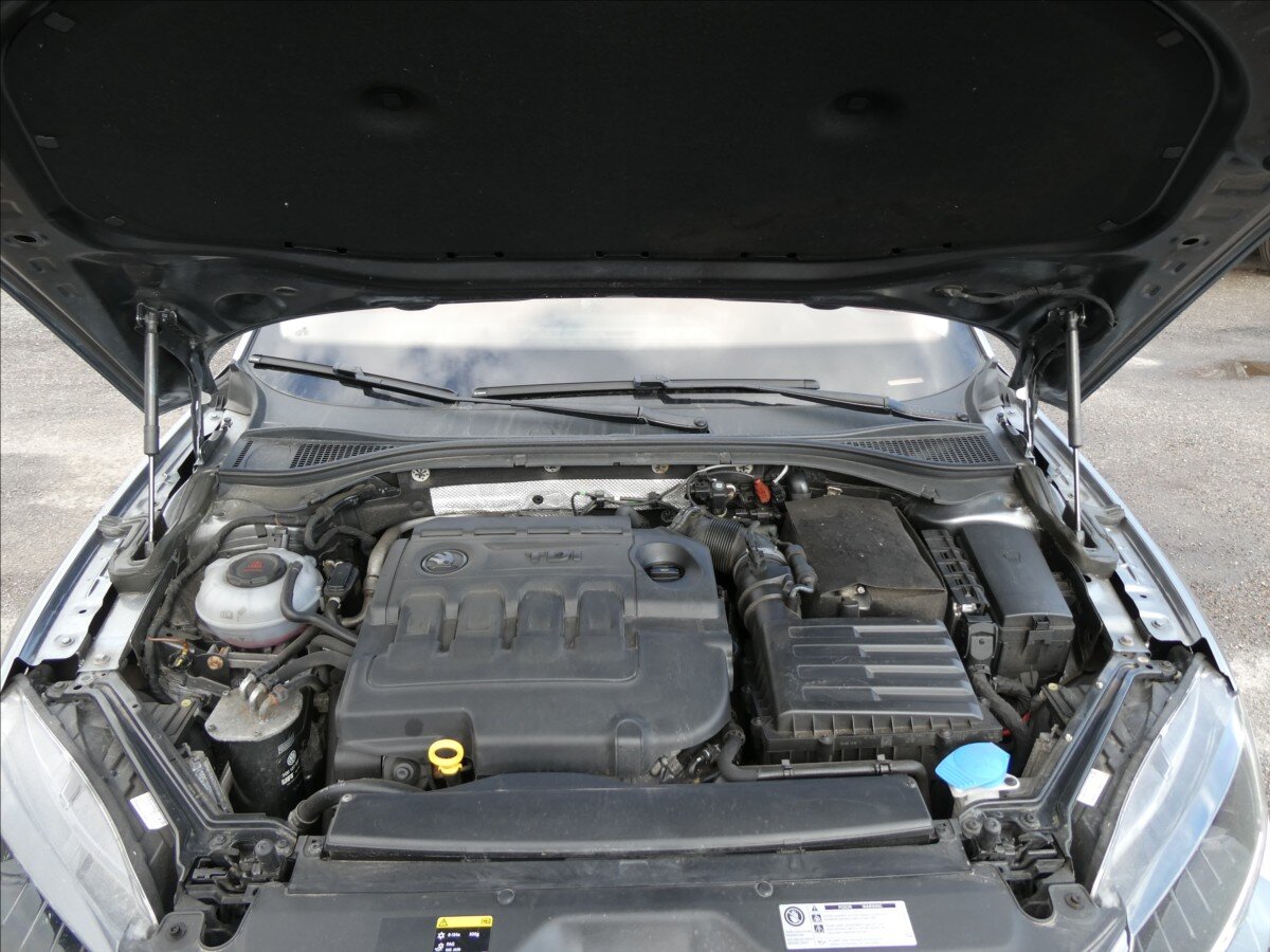 Škoda Superb Liftback 2,0 l 110 kw