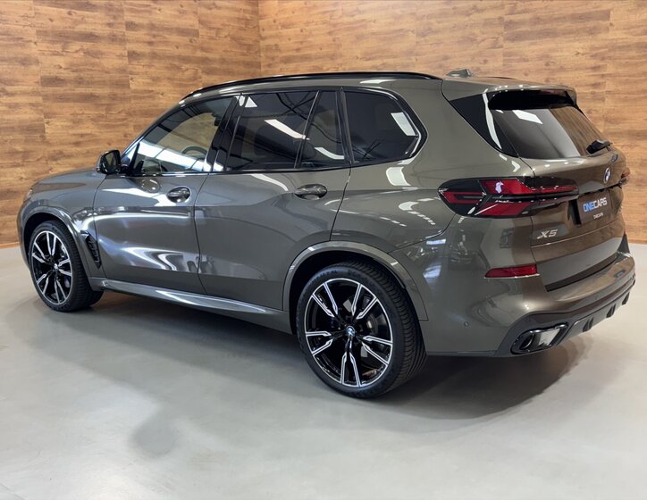 BMW X5 SUV 3,0 l 250 kw