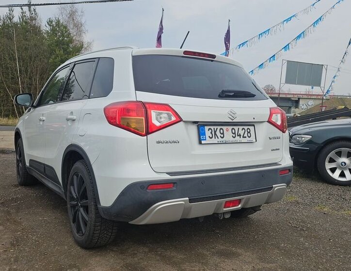 Suzuki Vitara SUV / Terénní 1,6 l 88 kw