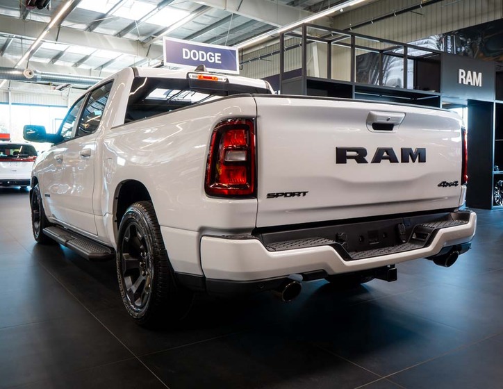Dodge RAM 3