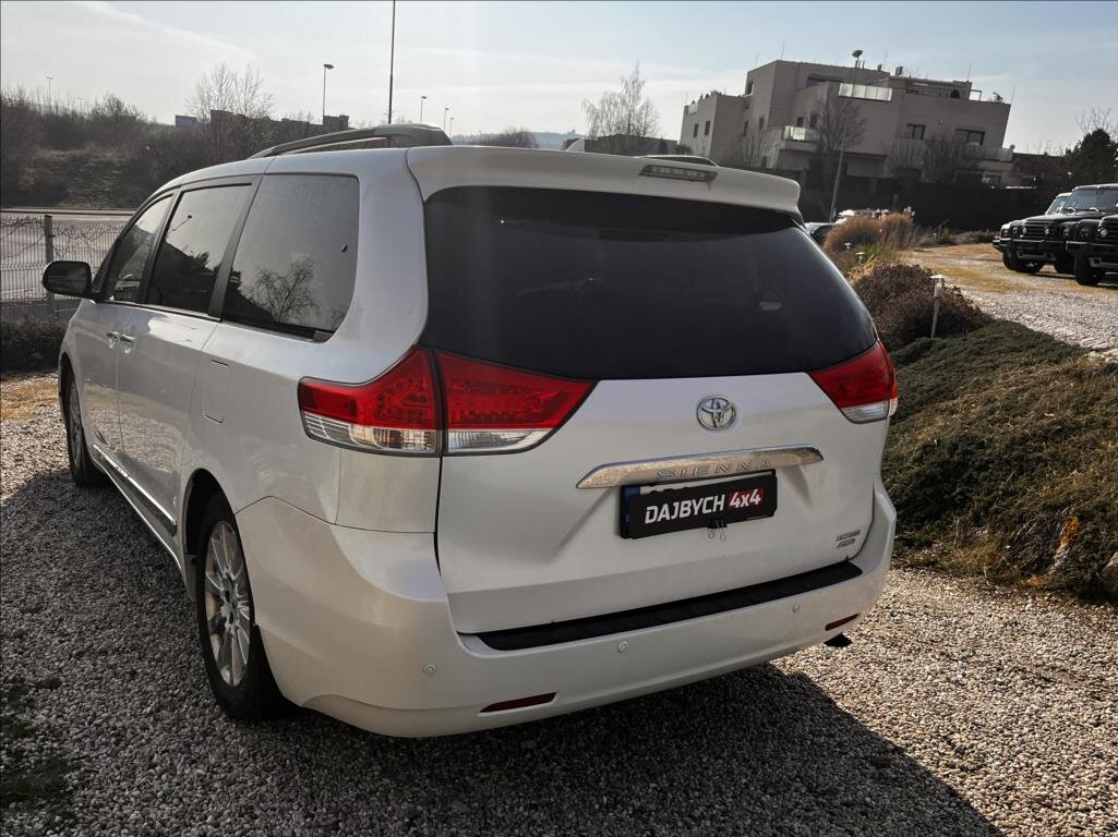 Toyota Sienna MPV 3,5 l 198 kw