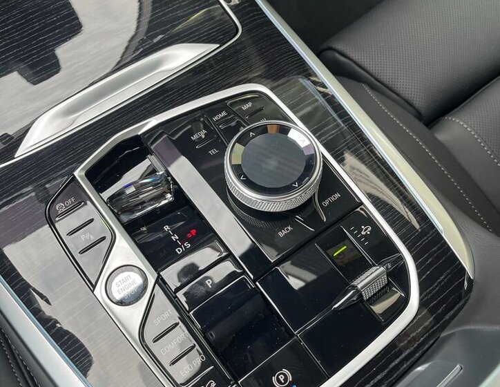 BMW X7 SUV / Terénní 3,0 l 280 kw