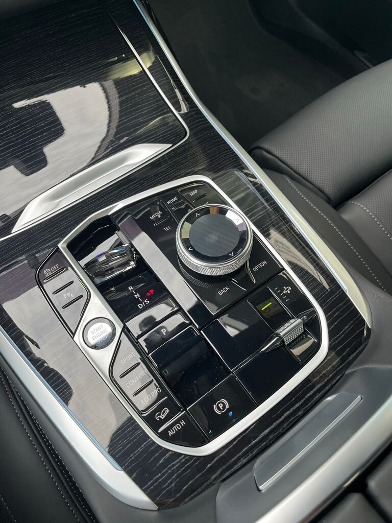 BMW X7 SUV / Terénní 3,0 l 280 kw