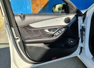 Mercedes-Benz Třídy C Sedan 3,0 l 270 kw