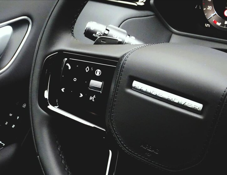 Land Rover Range Rover Velar SUV / Terénní 2,0 l 297 kw
